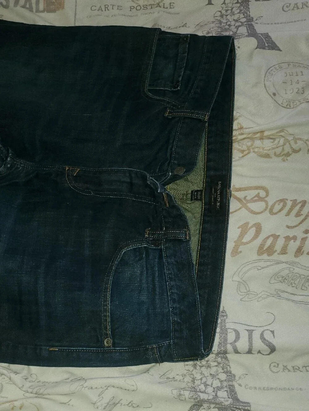2PAIR OF Banana Republic STRAIGHT AND VINTAGE STRAIGHT LEG JEANS. SIZE 35×34.